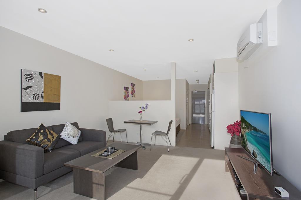Astra Apartments Glen Waverley @ViQi Buitenkant foto