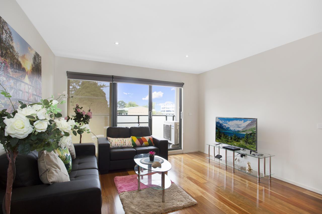 Astra Apartments Glen Waverley @ViQi Buitenkant foto